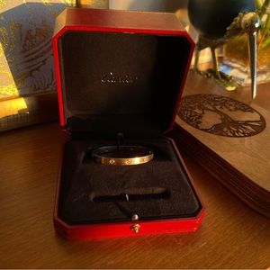 Cartie LOVe 4 diamonds rose gold